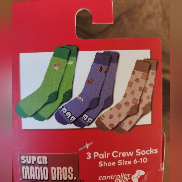 Super Mario 3-Pack Adult Socks Size 6-10 - Picture 5 of 6